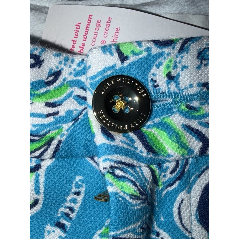 Lilly Pulitzer Buttercup Knit Short Turquoise Oasis Outta Line Size 2 NWT - Picture 2 of 3